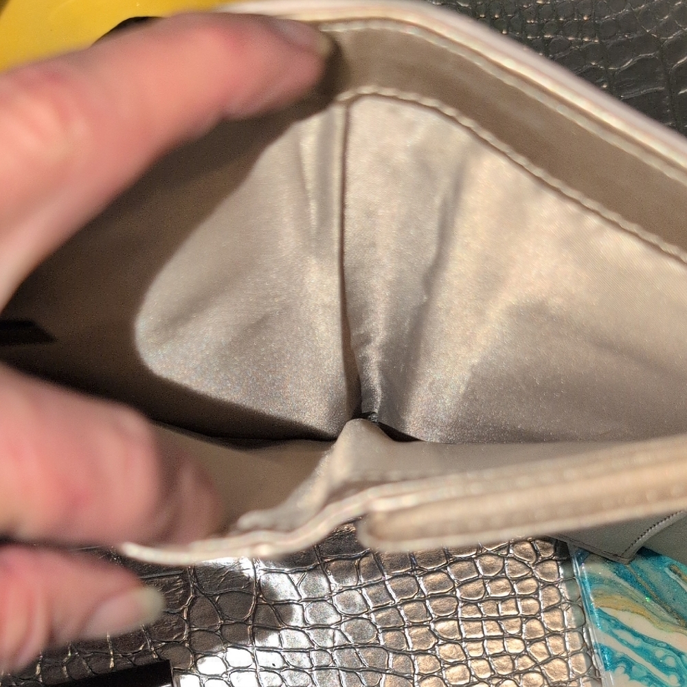 Guess Double Zipper Wristlet - Picture 6 of 11